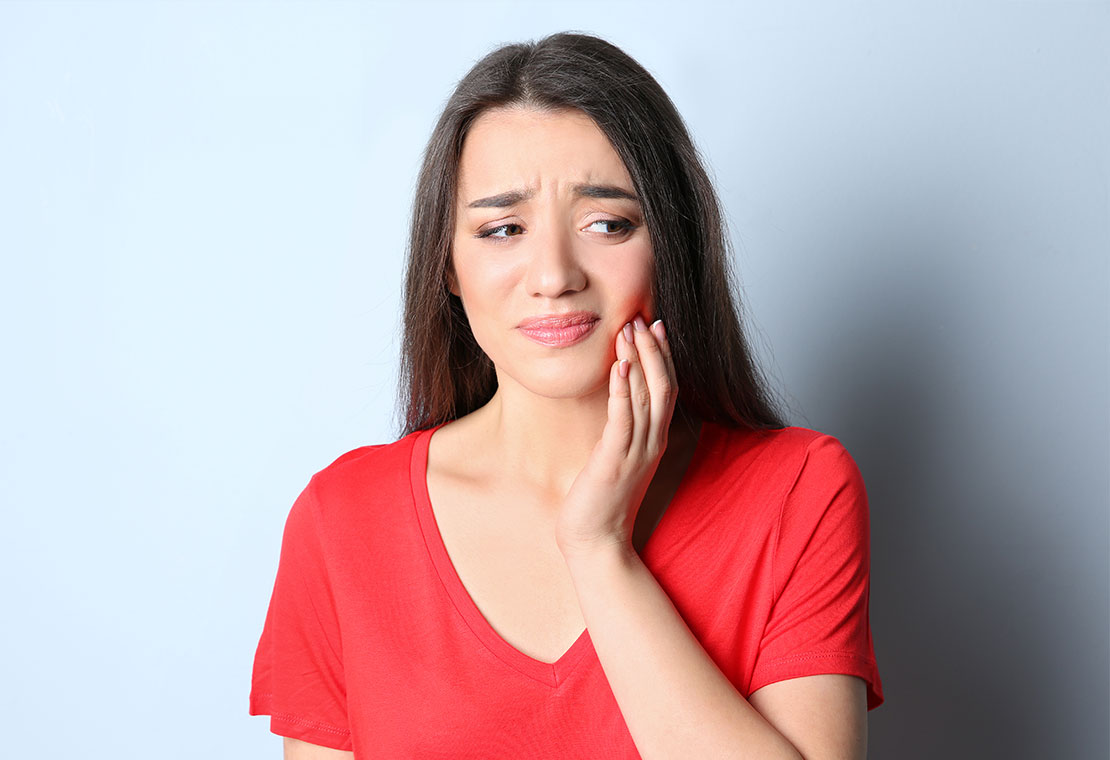 Tooth pain relief from toothaches from Dr. Raffi in Chicago, IL. Toothaches in Chicago, IL